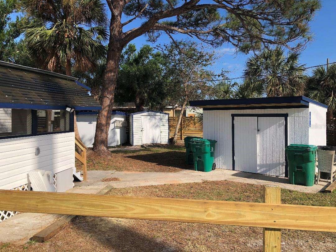 GROVELAND - Residential