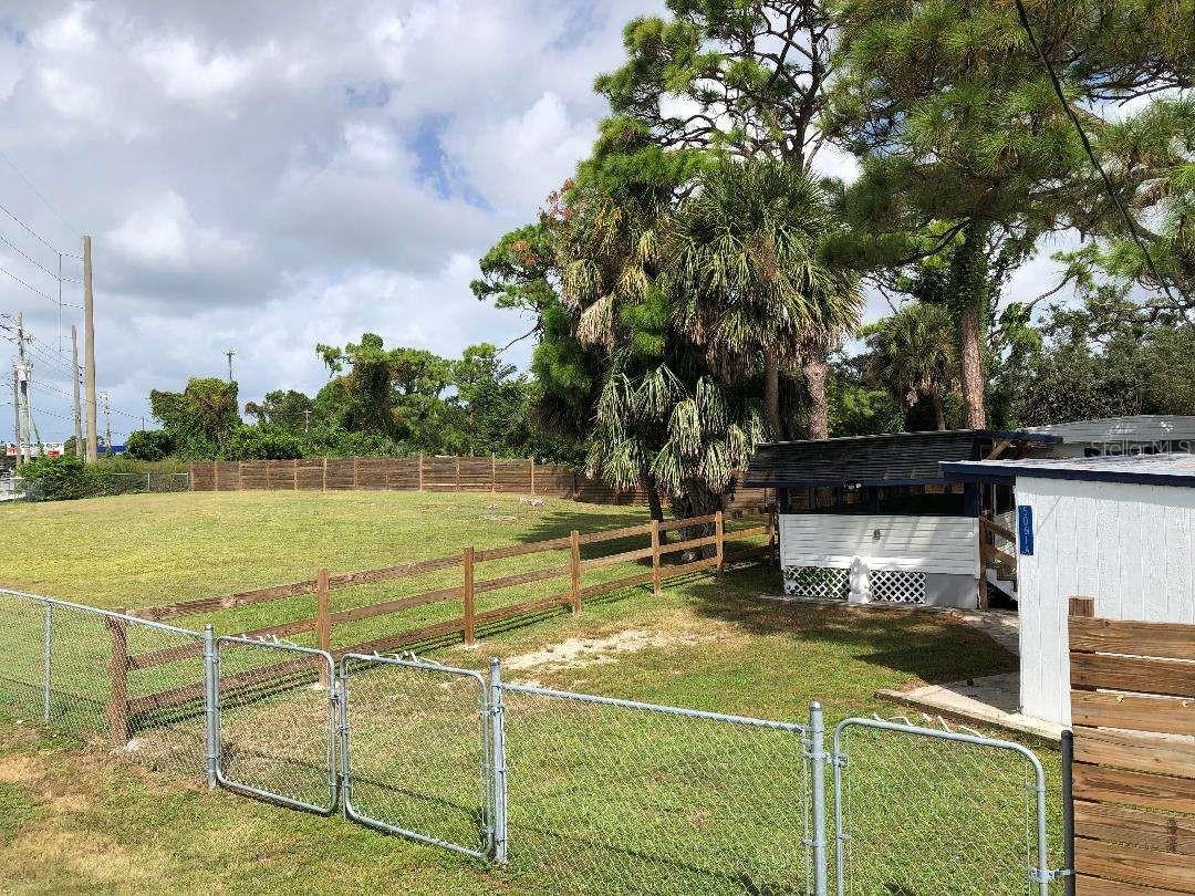 GROVELAND - Residential