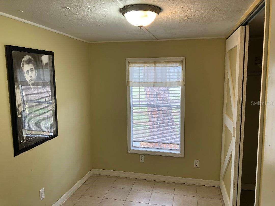 GROVELAND - Residential