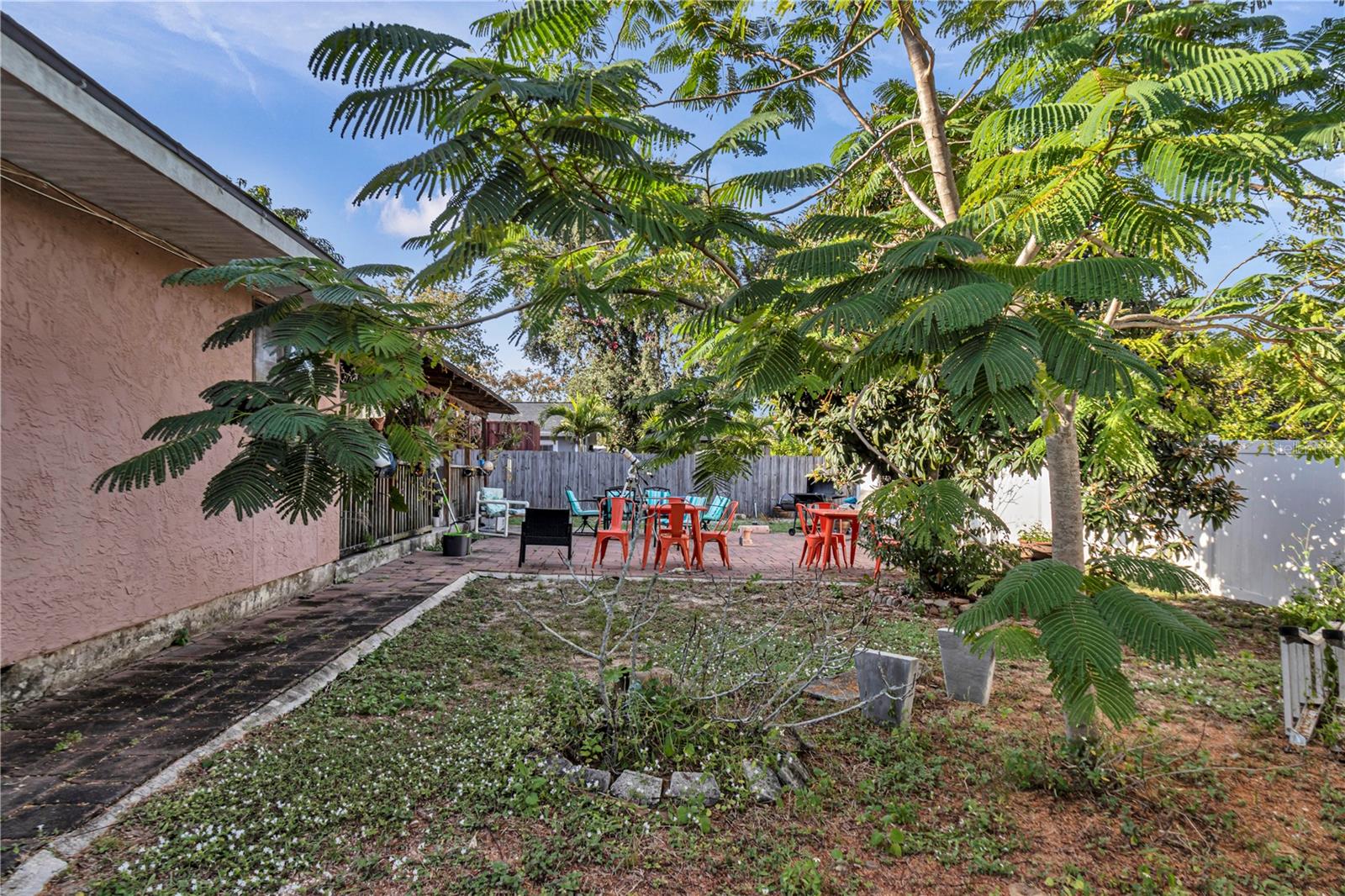 VALENCIA HILLS UNIT 1 - Residential