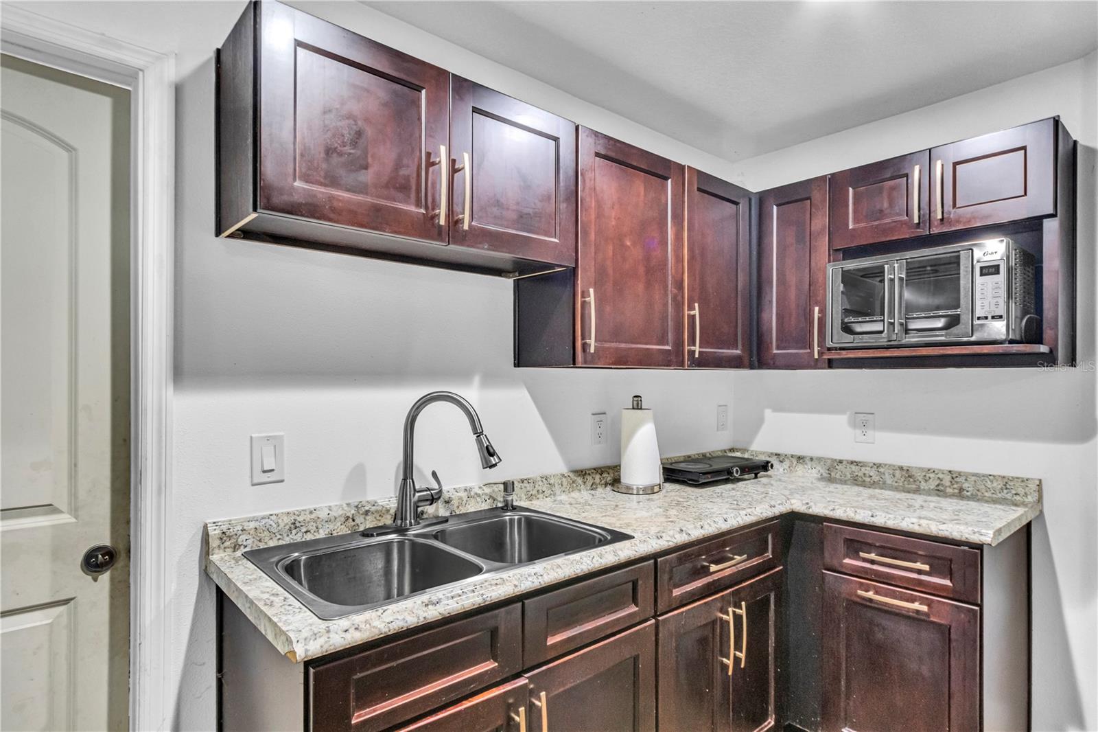 VALENCIA HILLS UNIT 1 - Residential