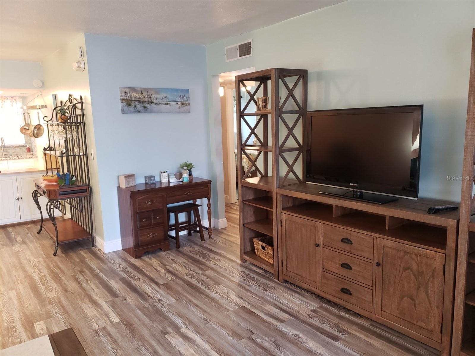 HARBOR CREST 400 APT - Residential