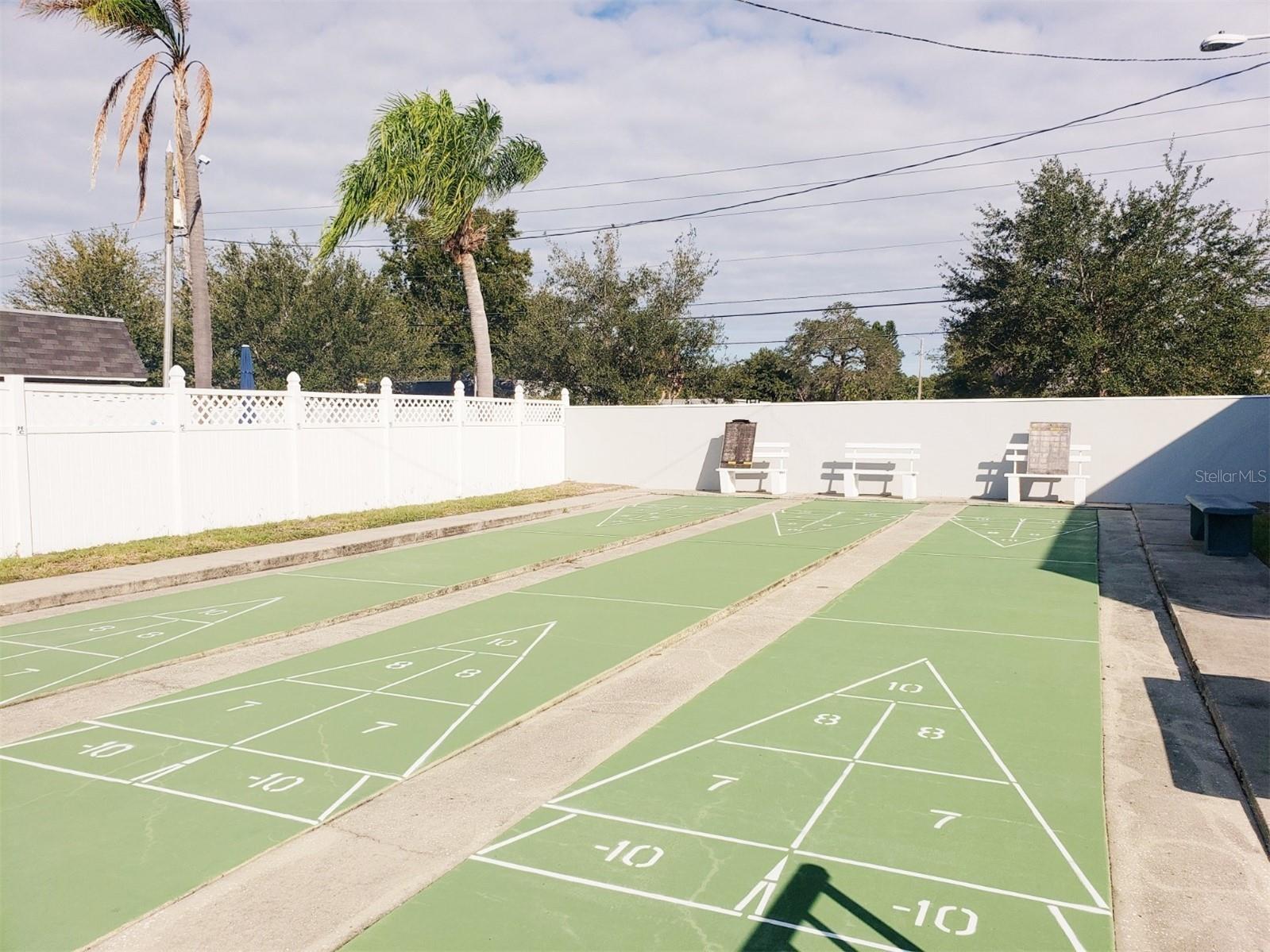 HARBOR CREST 400 APT - Residential