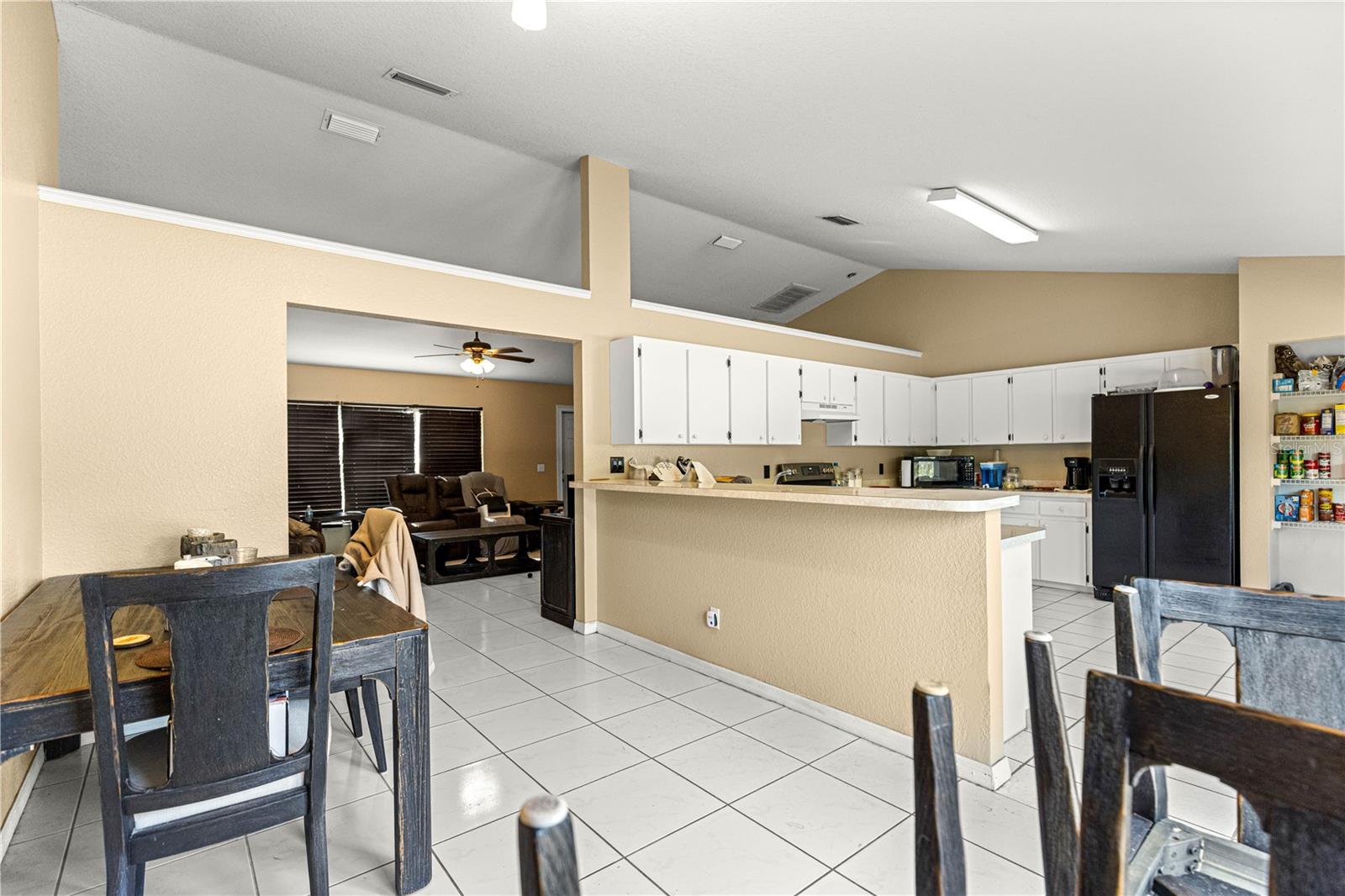 MARION OAKS - Residential