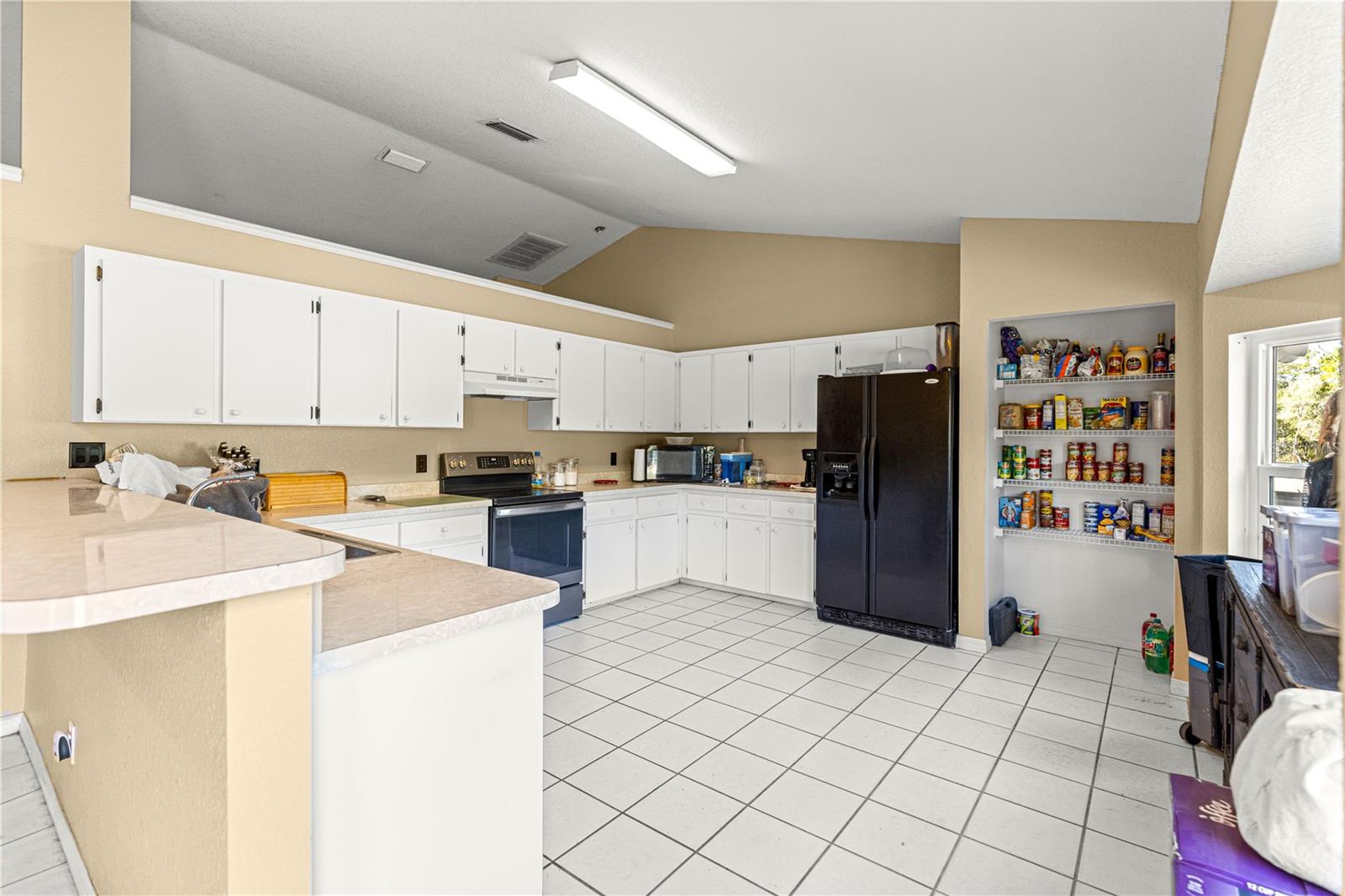 MARION OAKS - Residential