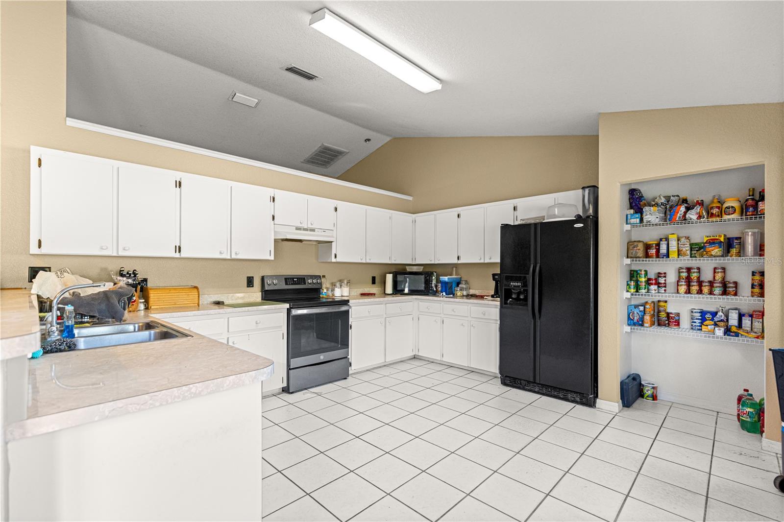 MARION OAKS - Residential