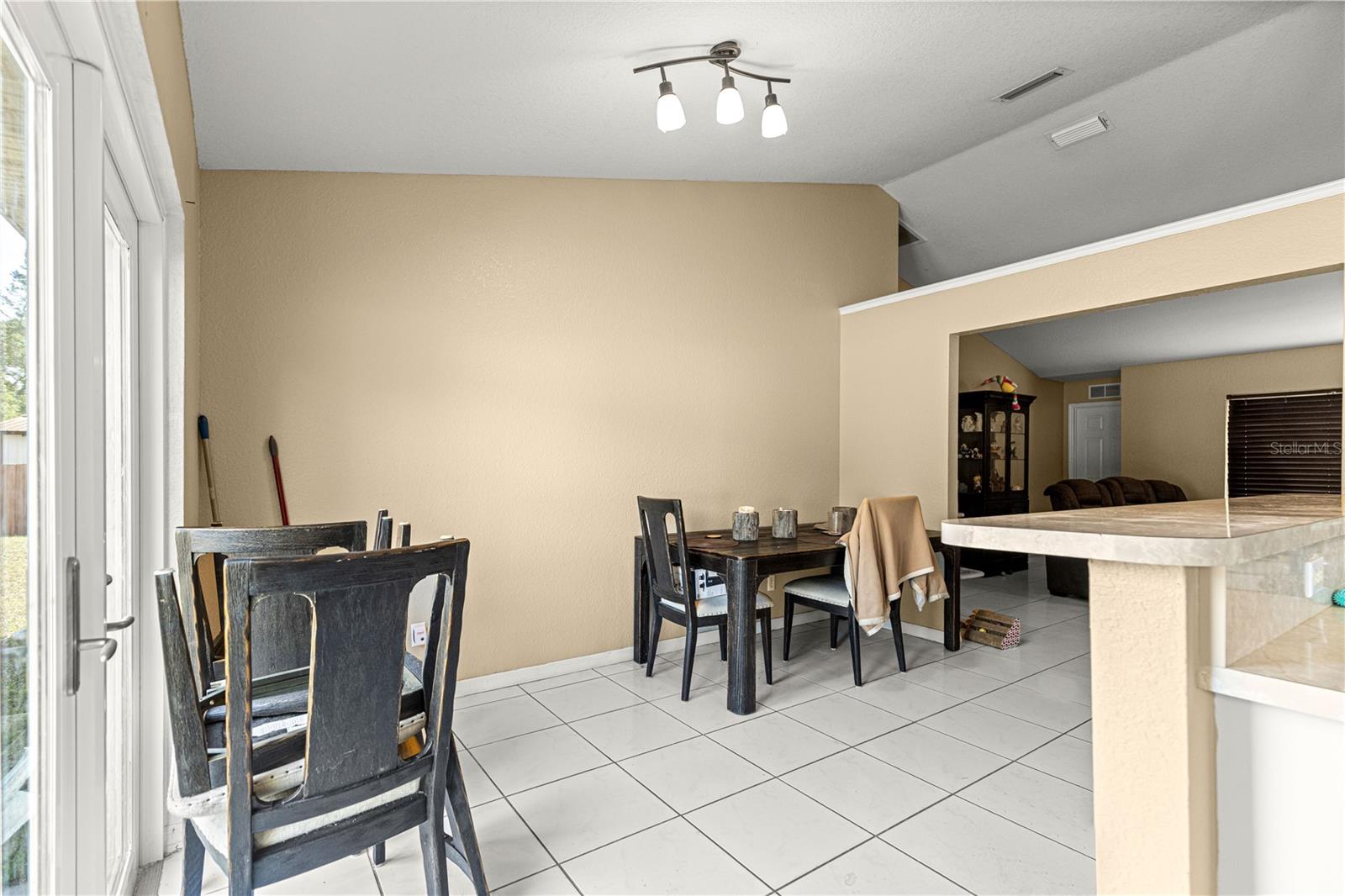 MARION OAKS - Residential