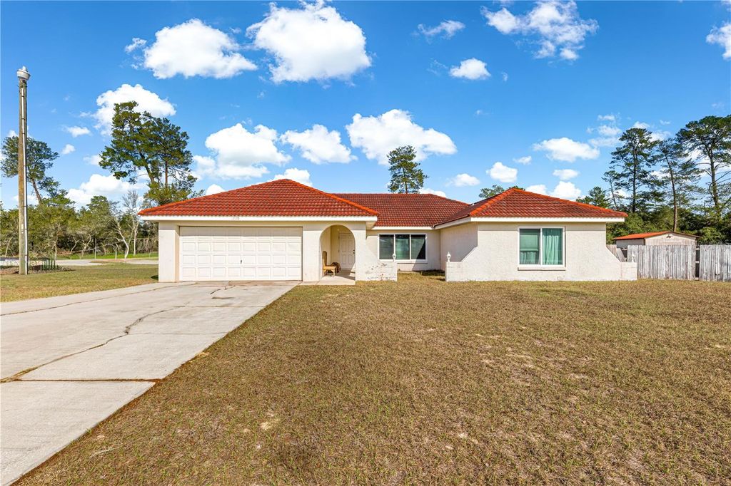 Photo of 17179 SW 41st Circle, Ocala, FL 34473 (MLS # OM716240)