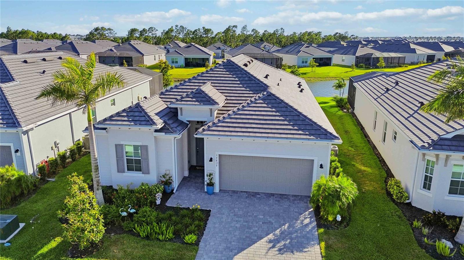 WELLEN PARK GOLF & COUNTRY CLUB - Residential