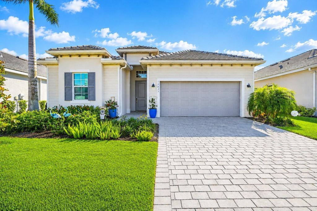 Photo of 17637 Santorini Court, Venice, FL 34293 (MLS # A4693762)