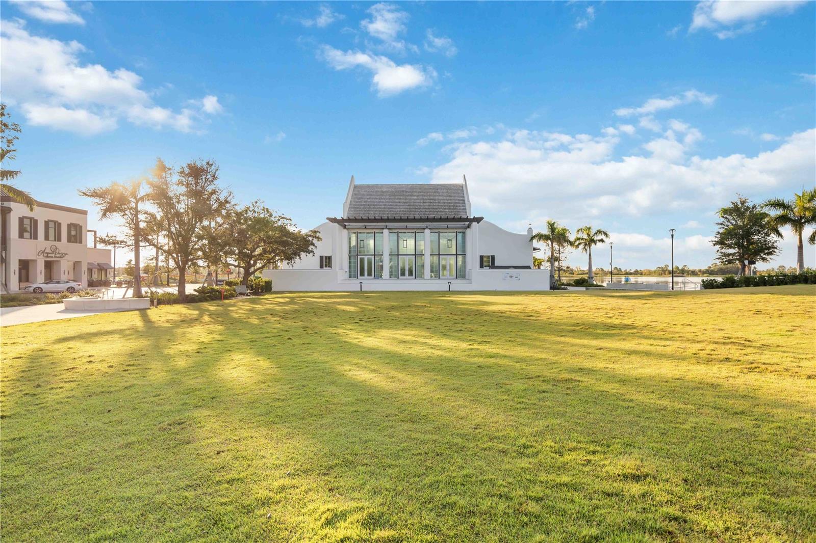 WELLEN PARK GOLF & COUNTRY CLUB - Residential