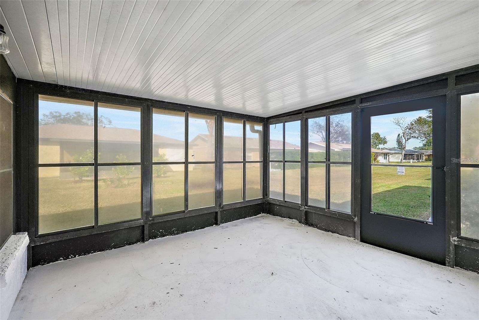 LAKES UNIT II PH I SEC II THE - Residential