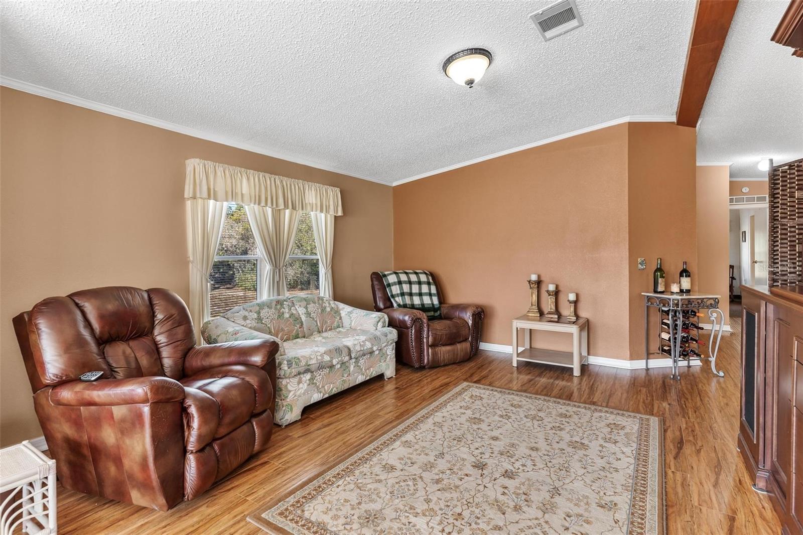 5720 - DEER RUN ESTS - Residential