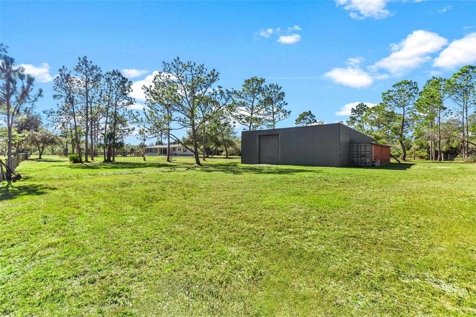 5720 - DEER RUN ESTS - Residential