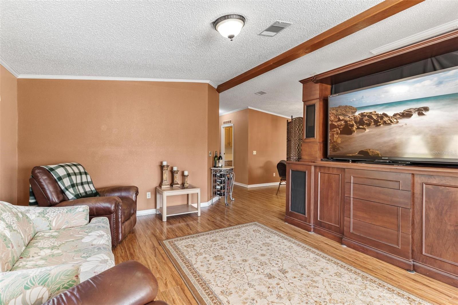 5720 - DEER RUN ESTS - Residential