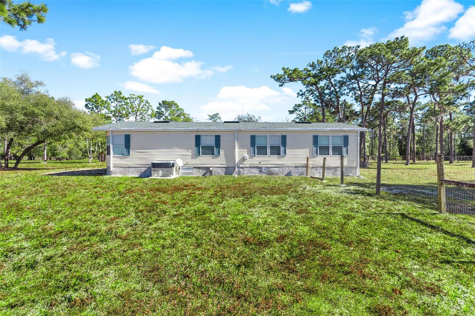 5720 - DEER RUN ESTS - Residential