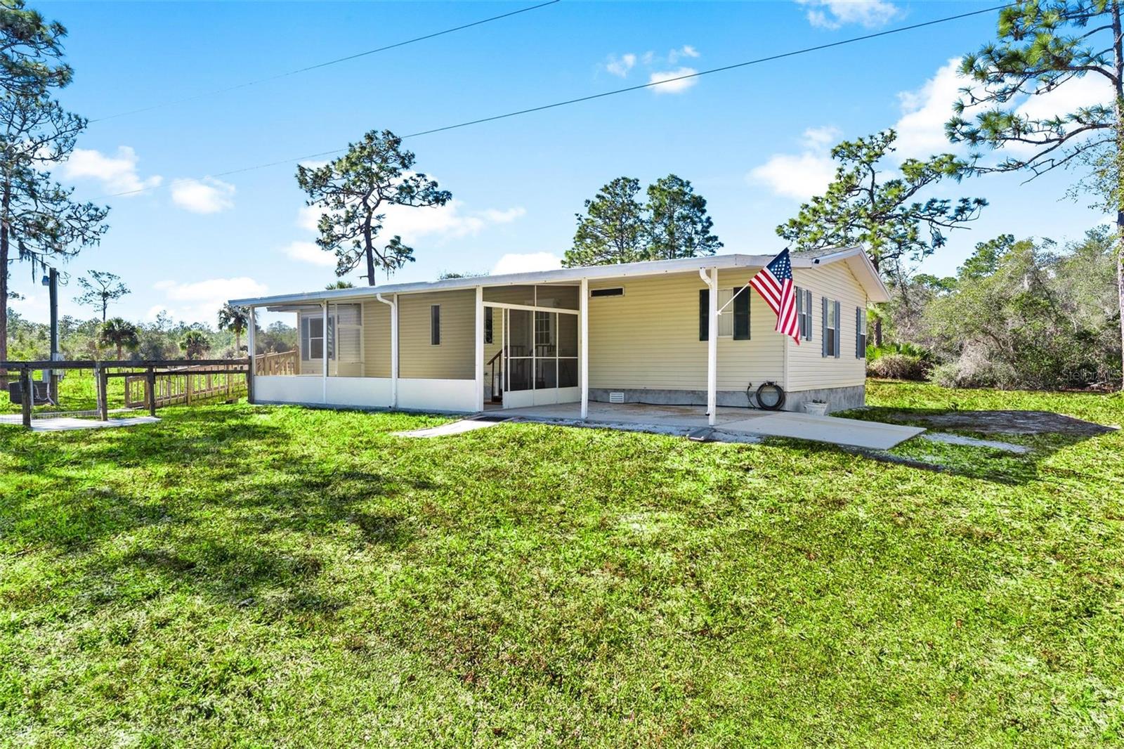 5720 - DEER RUN ESTS - Residential