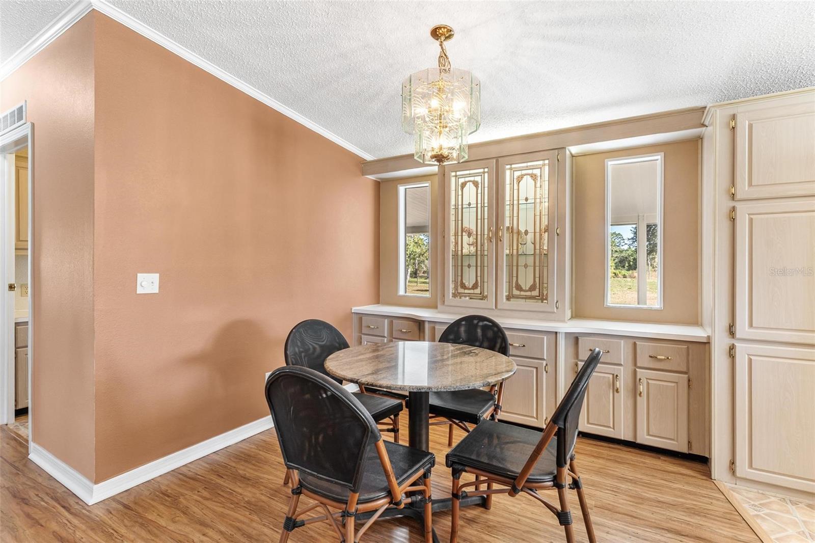 5720 - DEER RUN ESTS - Residential