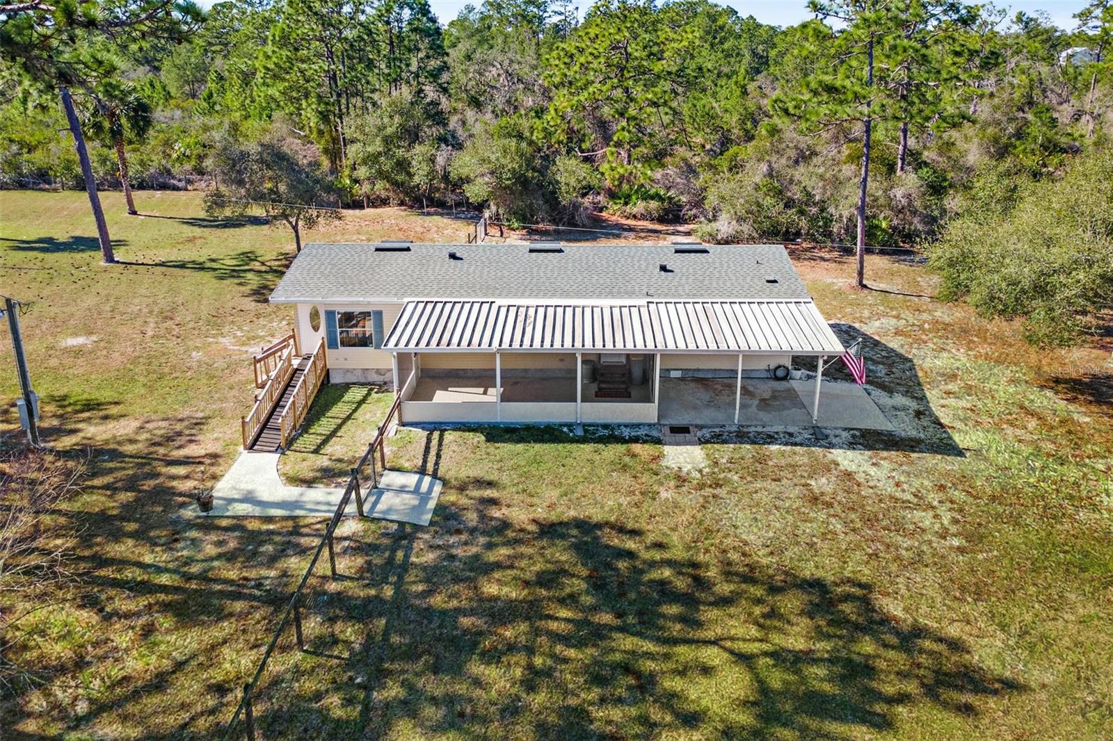 5720 - DEER RUN ESTS - Residential