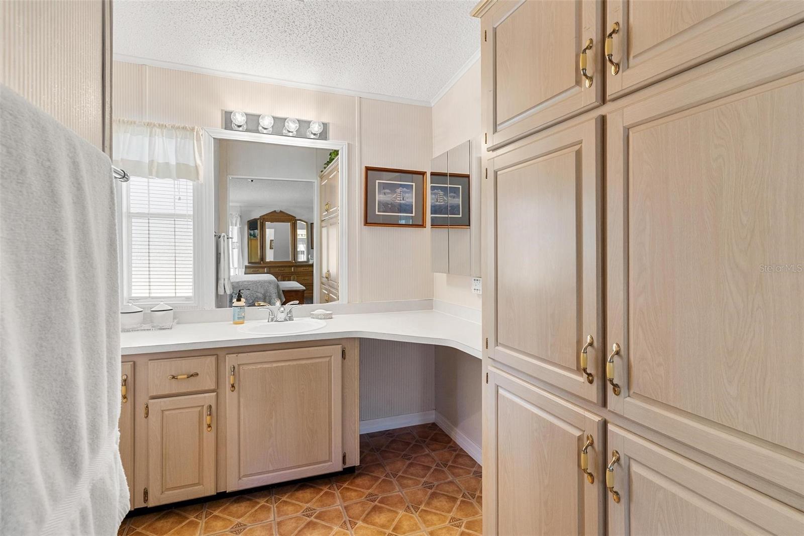 5720 - DEER RUN ESTS - Residential