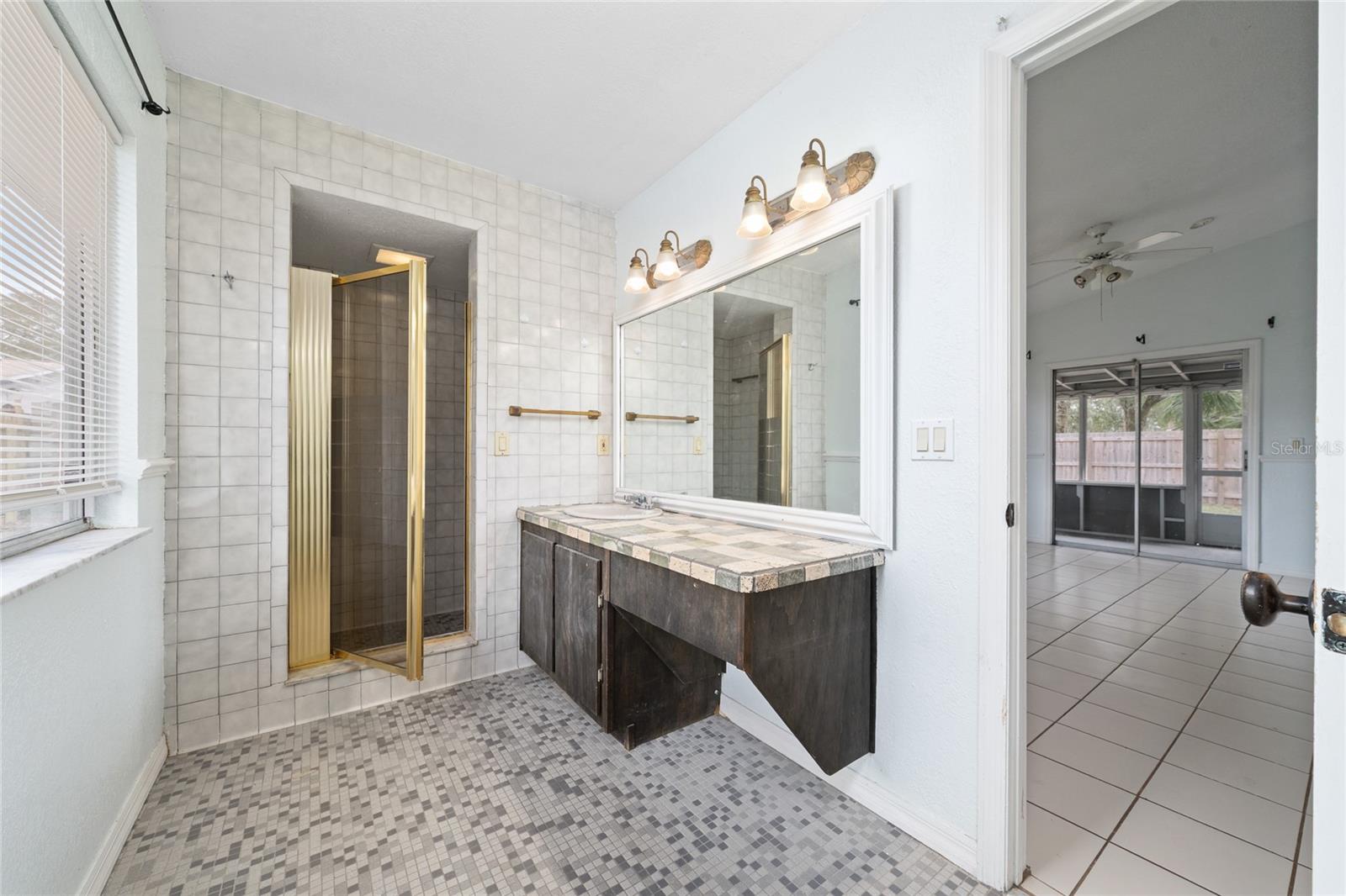 SUMMERSET - Residential Lease