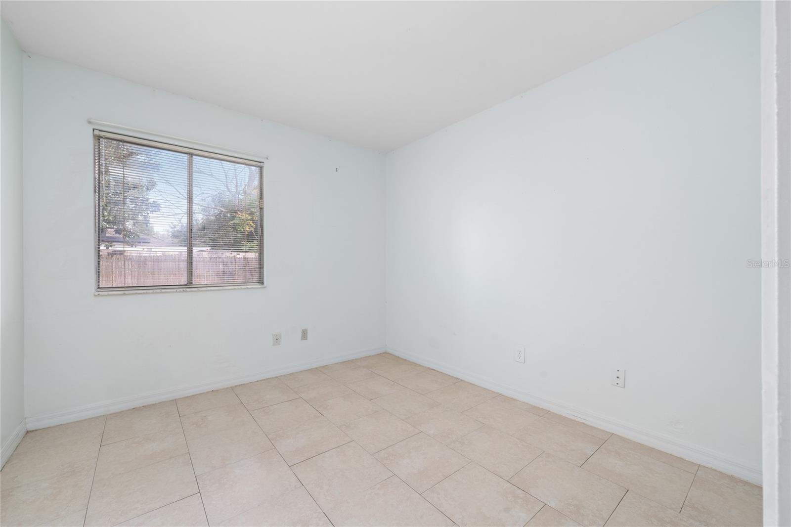 SUMMERSET - Residential Lease