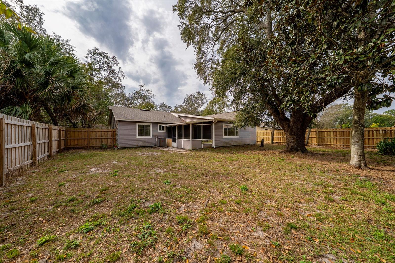 SUMMERSET - Residential Lease