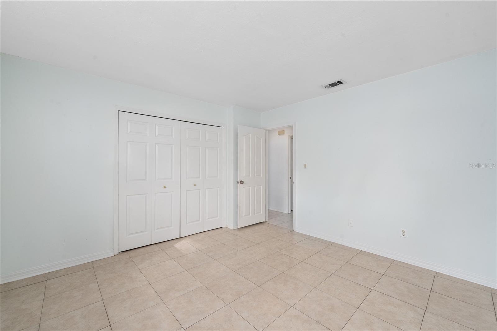 SUMMERSET - Residential Lease