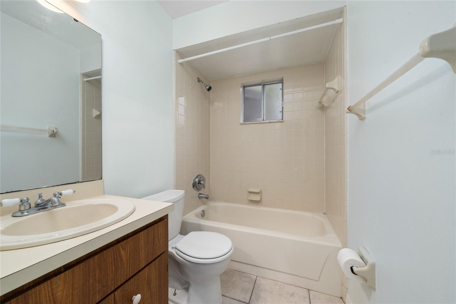 SUMMERSET - Residential Lease