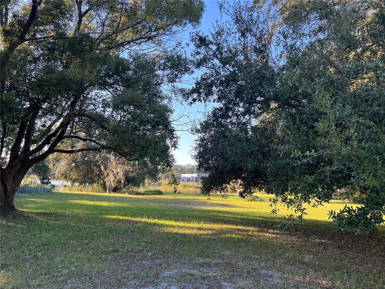 7528 MEADOWGLEN DRIVE