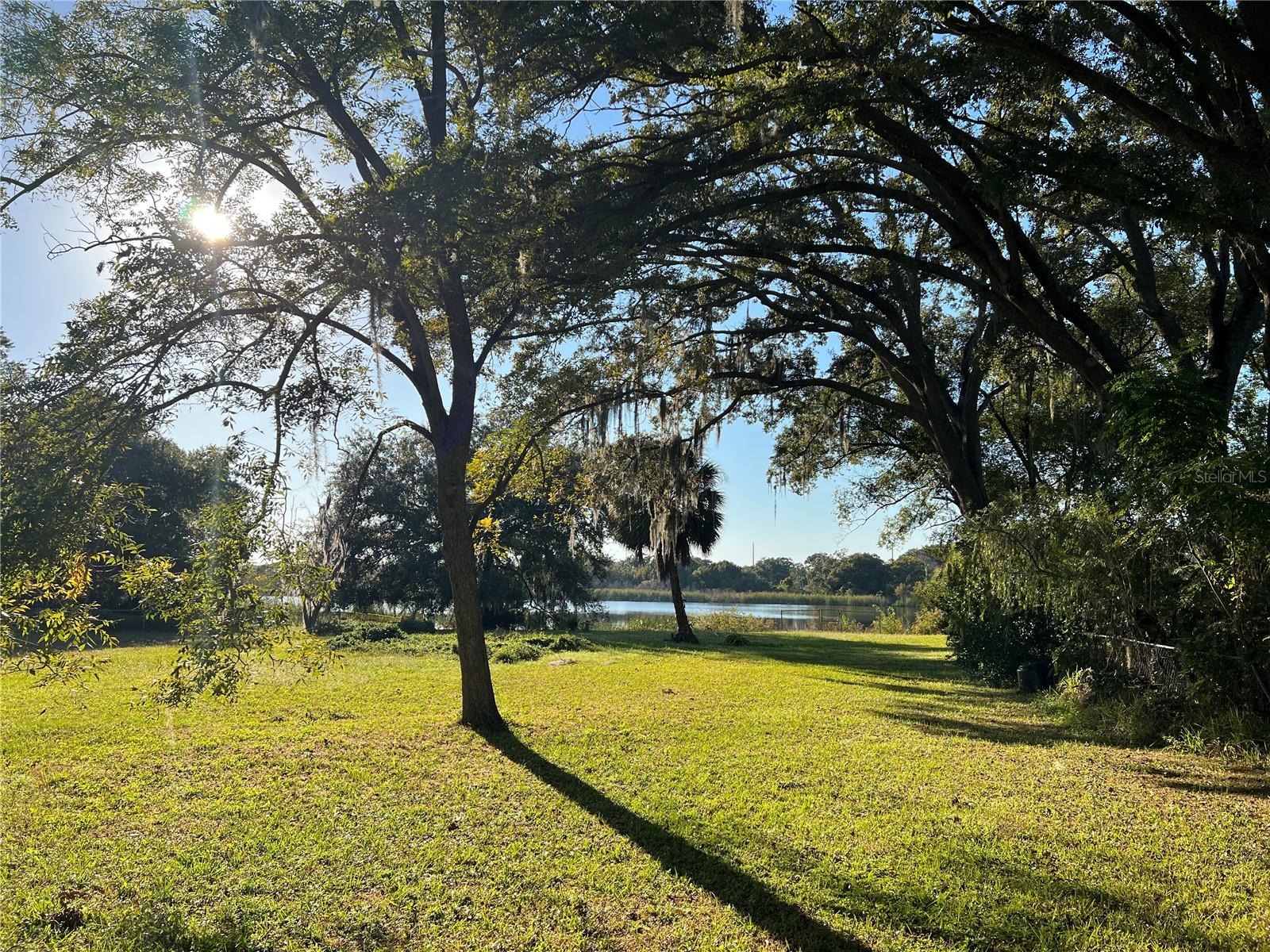 7528 MEADOWGLEN DRIVE