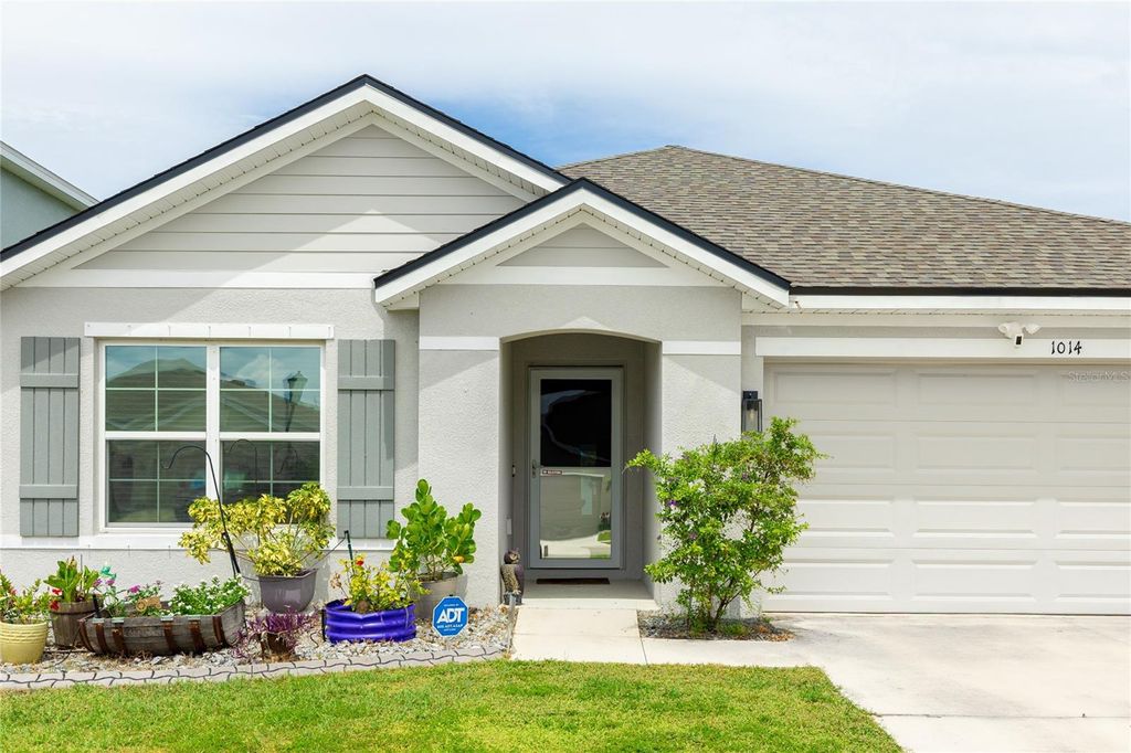 Photo of 1014 Coastal Hammock Avenue, Ruskin, FL 33570 (MLS # A4663780)