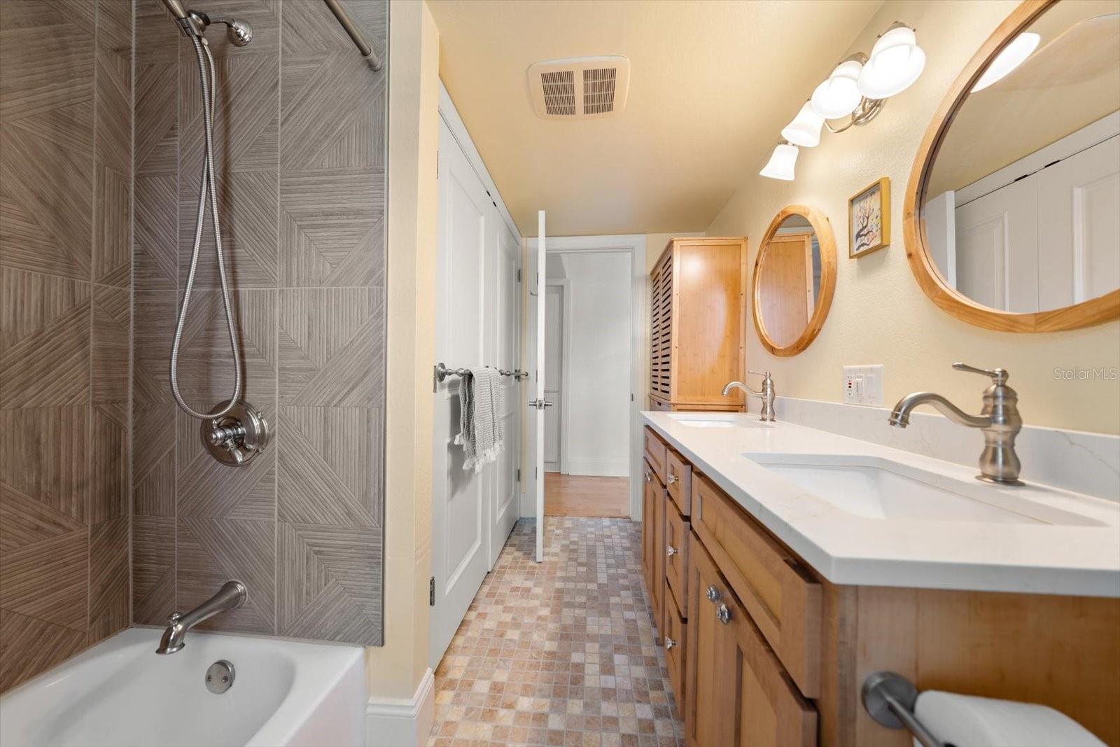 OZONA SHORES - Residential