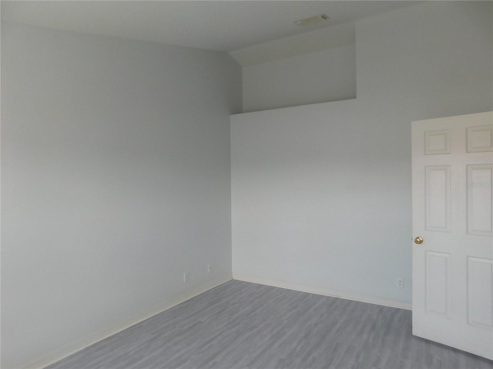 Photo 9 of 22 of 13308 THOROUGHBRED LOOP townhome