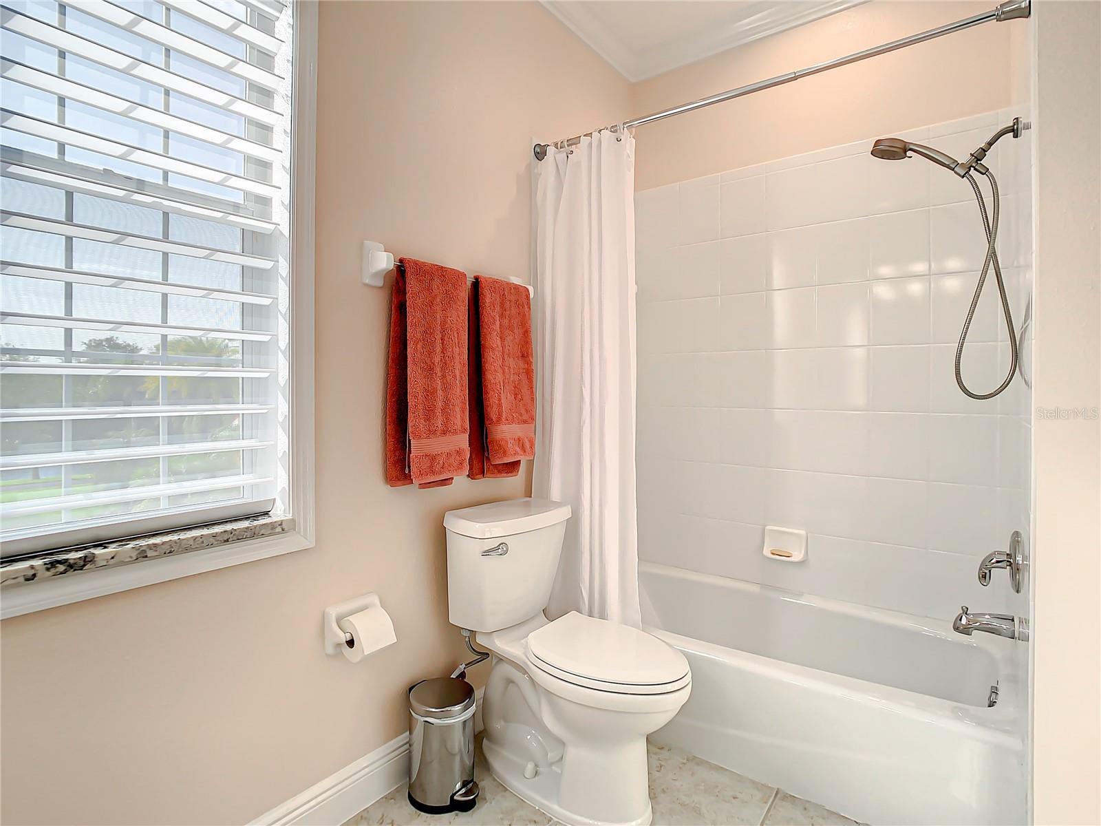 CALIENTE - Residential