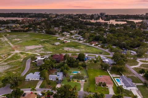 A home in SARASOTA