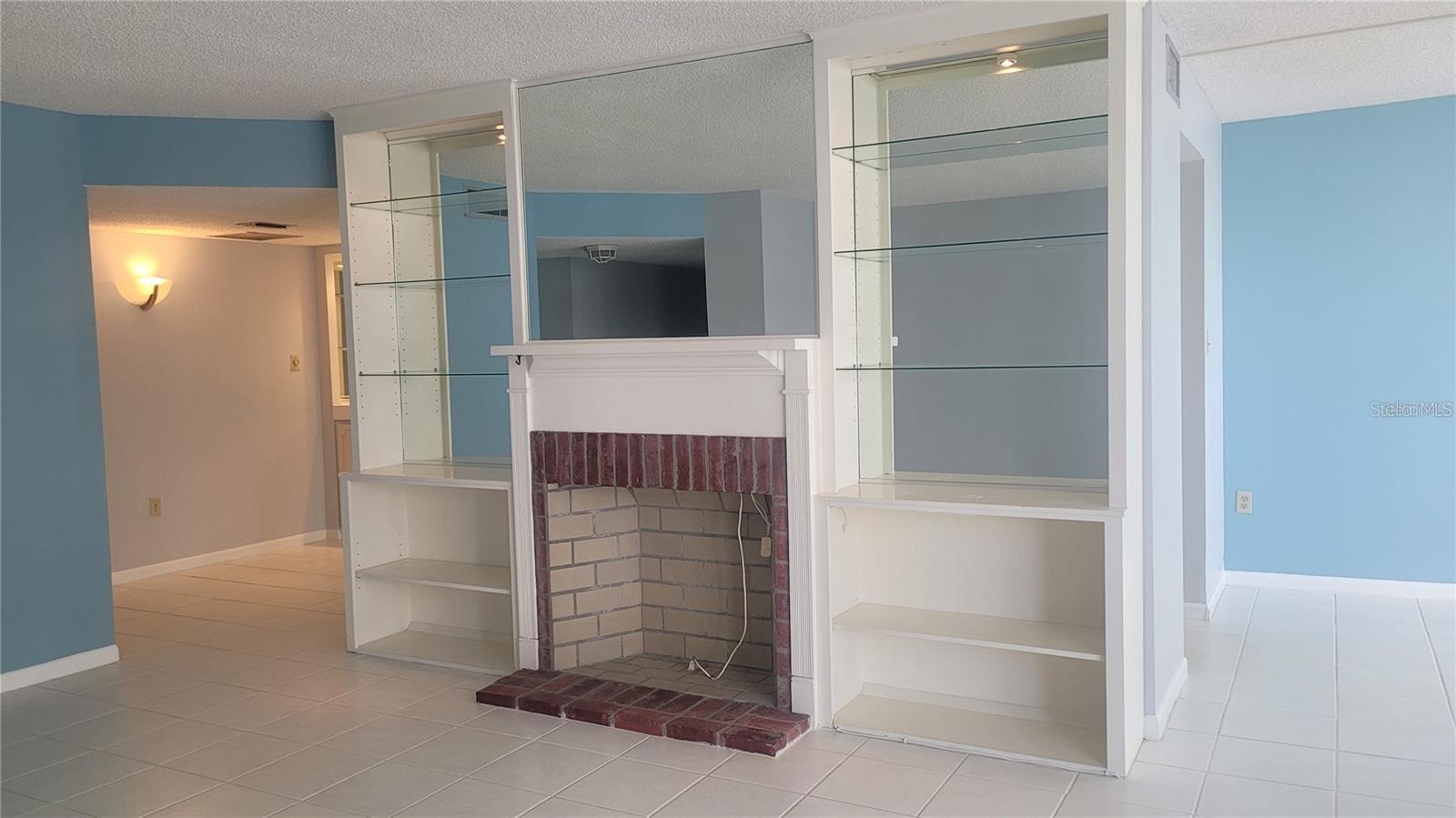 DIAMOND ISLE CONDO - Residential Lease