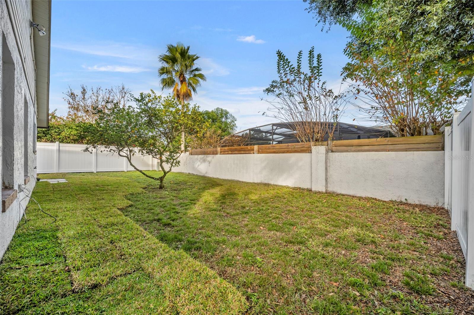 COUNTRY LANE - Residential