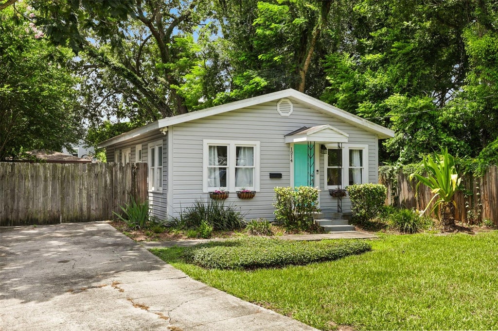 Photo of 1214 E Harding Street, Orlando, FL 32806 (MLS # O6424451)