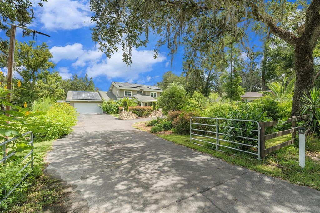 Photo of 39127 Pretty Pond Road, Zephyrhills, FL 33540 (MLS # TB8414971)