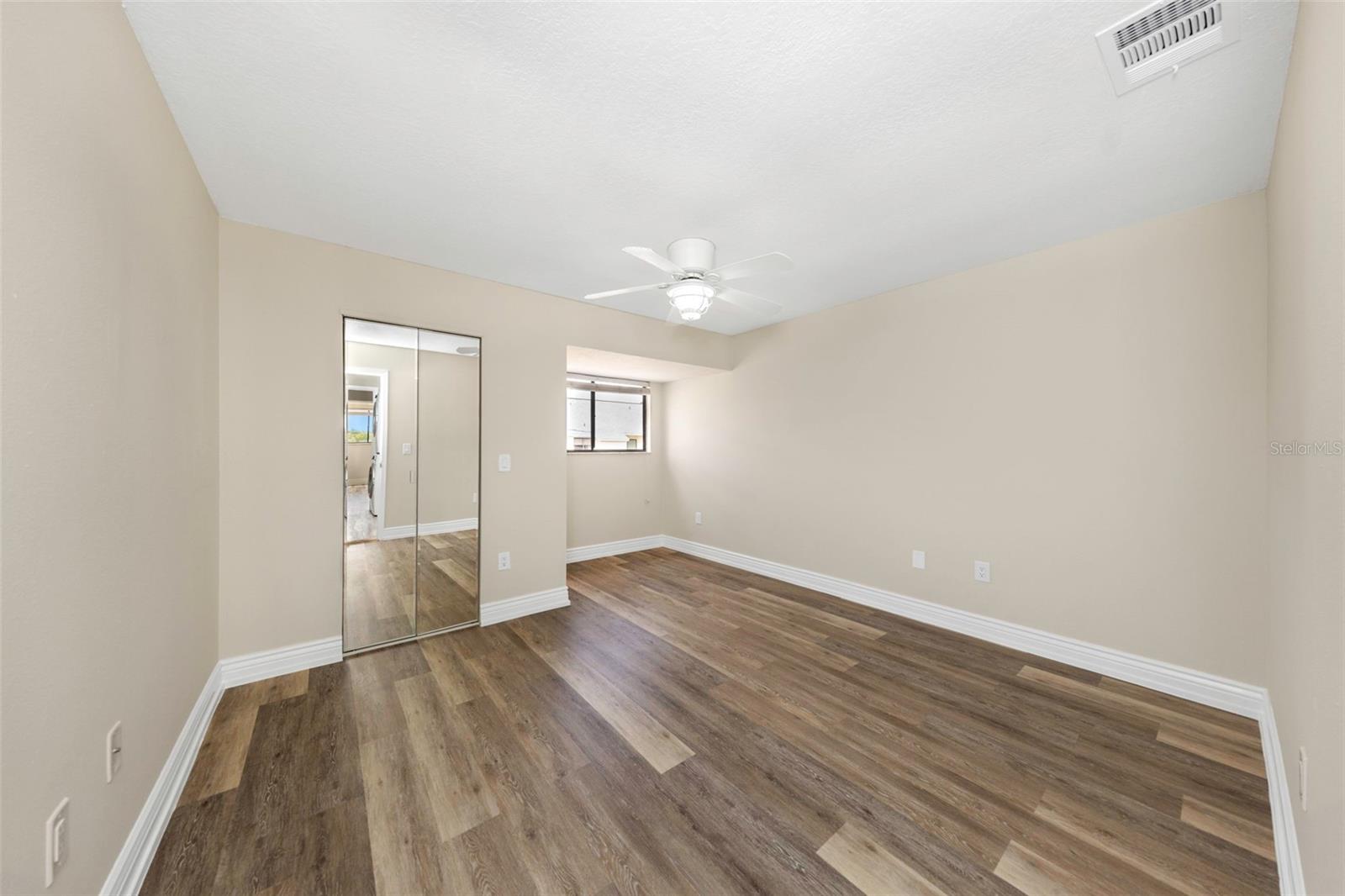 ISLAND CLUB OF TARPON - Residential