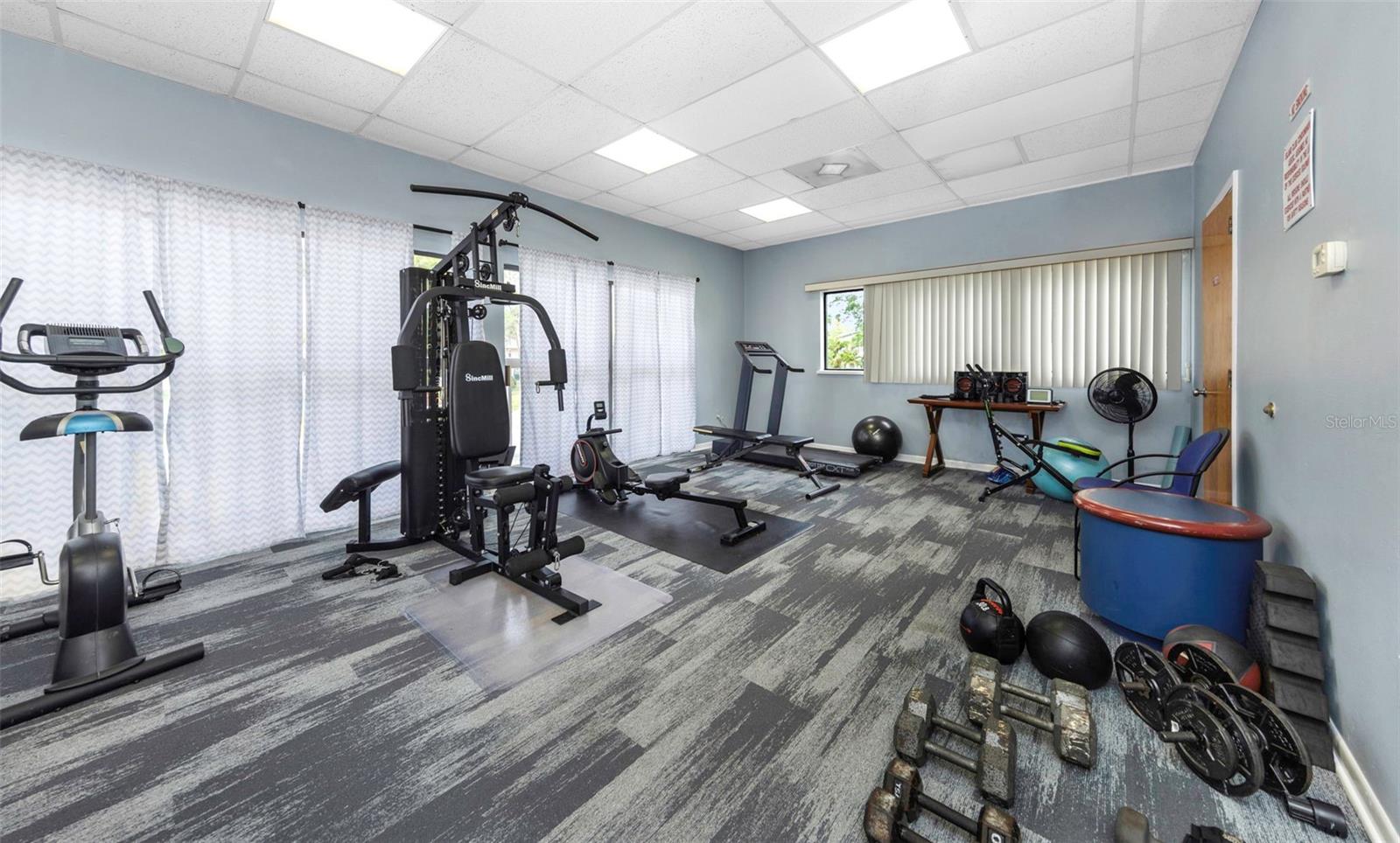 ISLAND CLUB OF TARPON - Residential