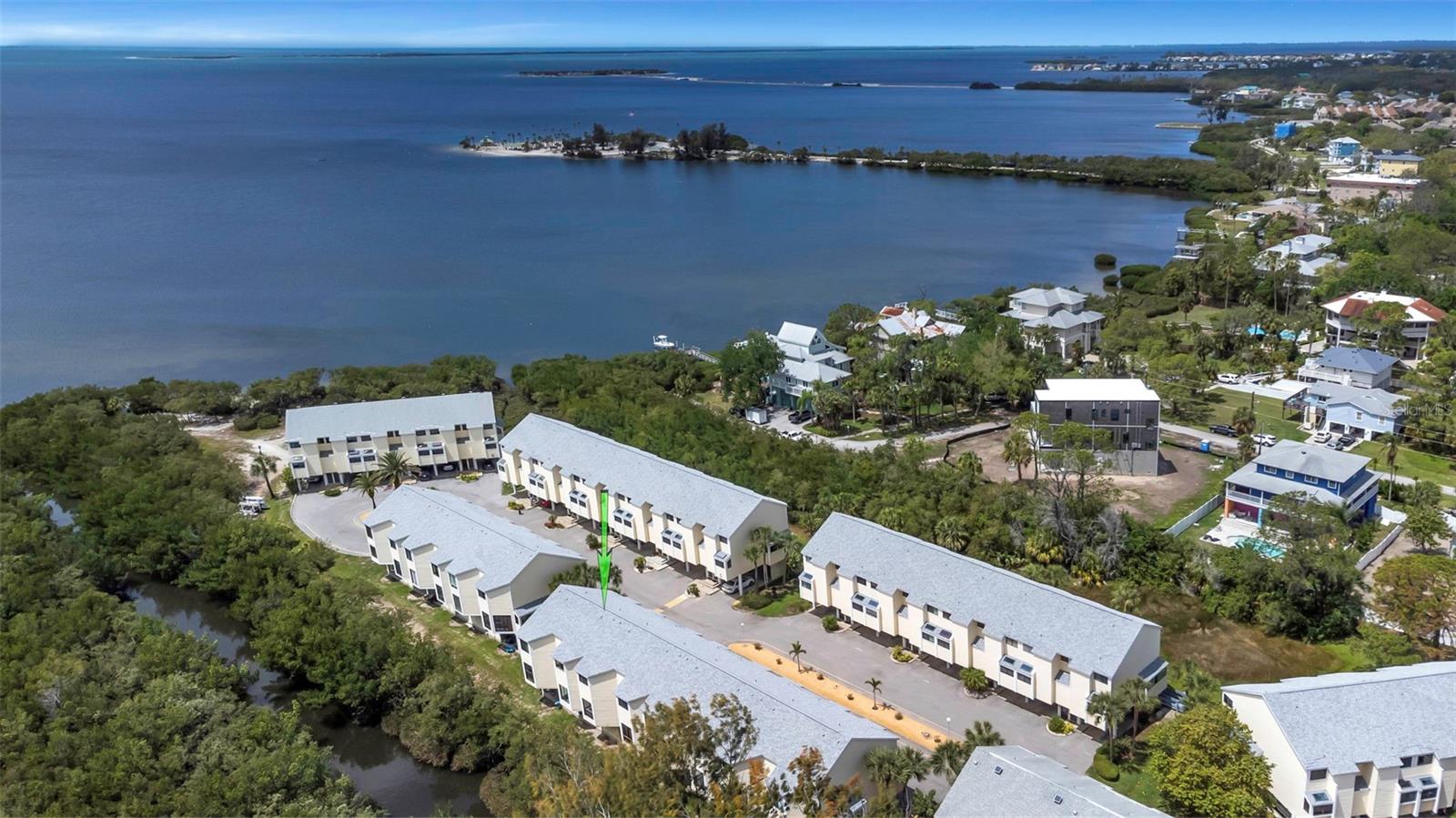 ISLAND CLUB OF TARPON - Residential