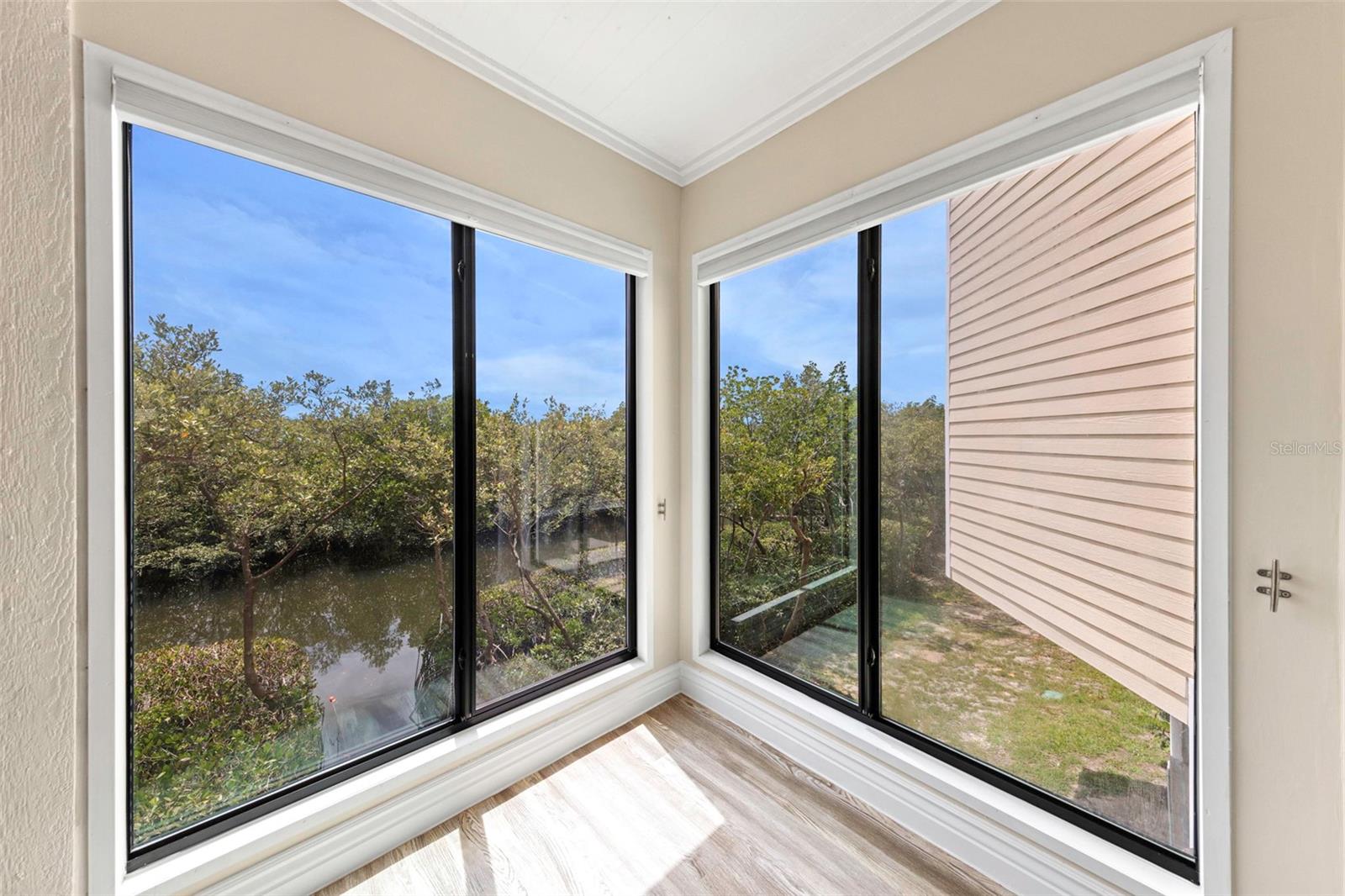 ISLAND CLUB OF TARPON - Residential