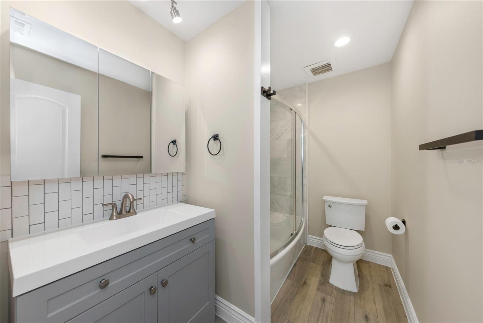 ISLAND CLUB OF TARPON - Residential