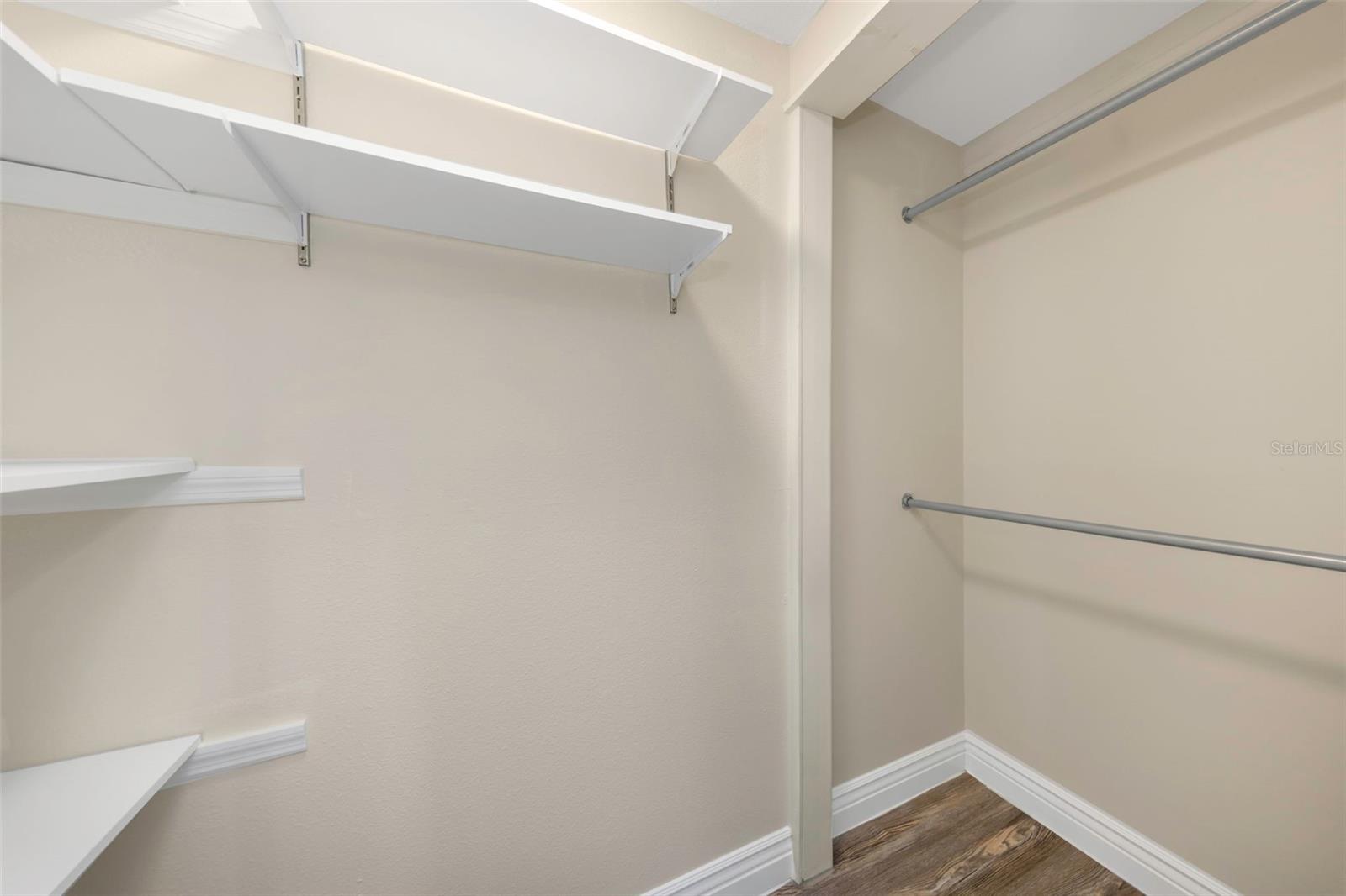 ISLAND CLUB OF TARPON - Residential