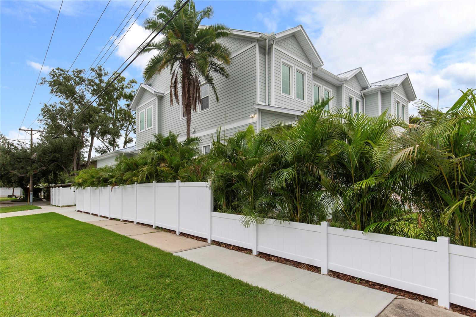 MARYLAND MANOR 2ND UNIT - Residential