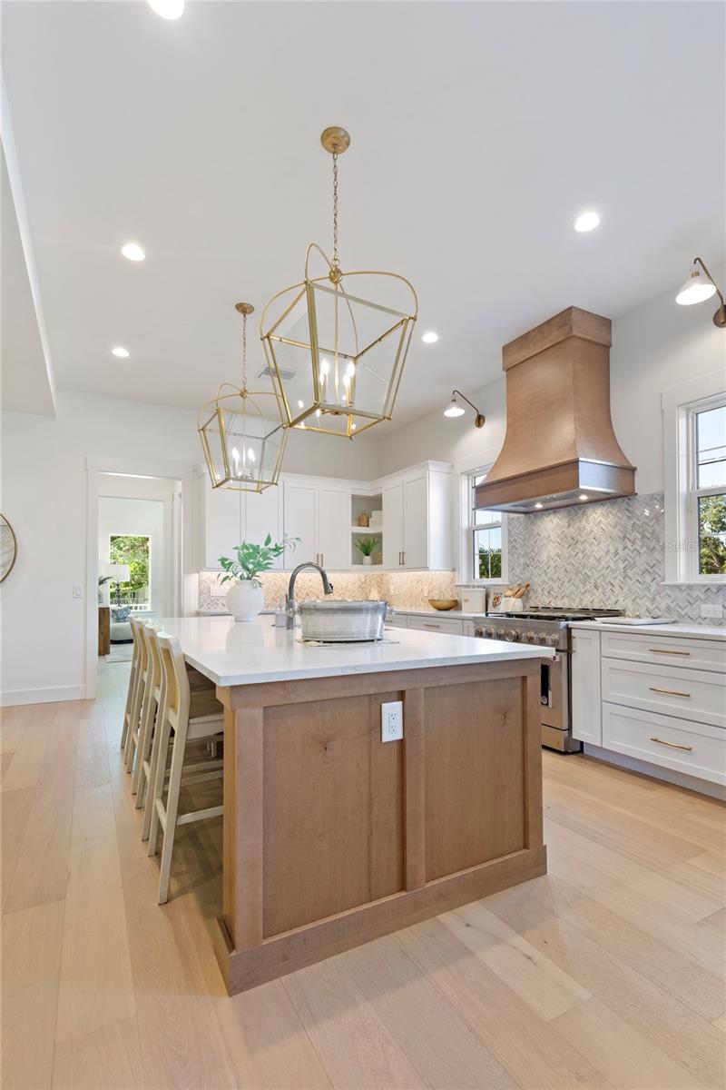 MARYLAND MANOR 2ND UNIT - Residential