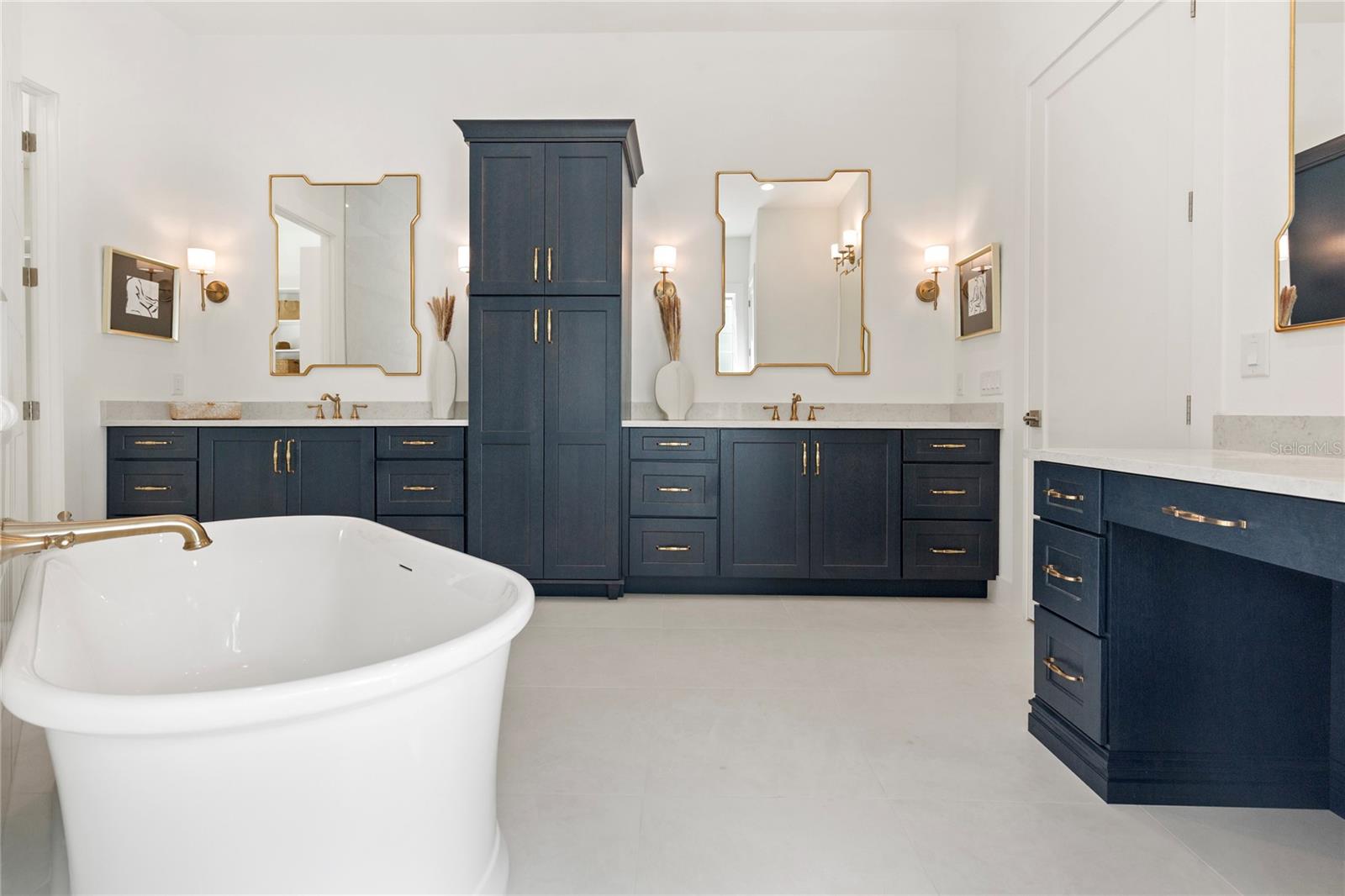 MARYLAND MANOR 2ND UNIT - Residential