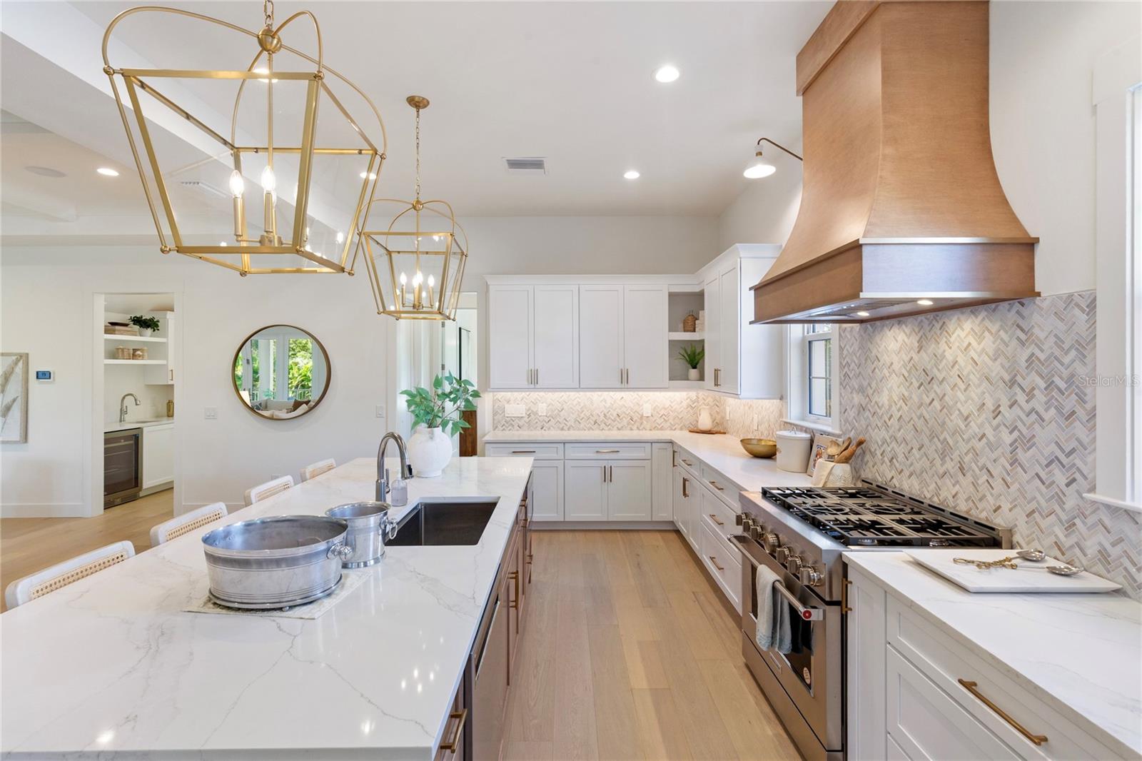 MARYLAND MANOR 2ND UNIT - Residential